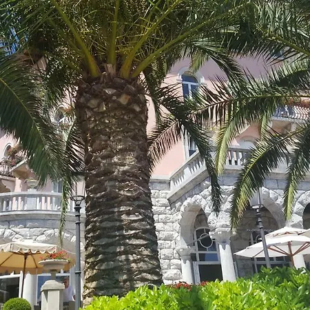 Apartment Secret Garden Opatija